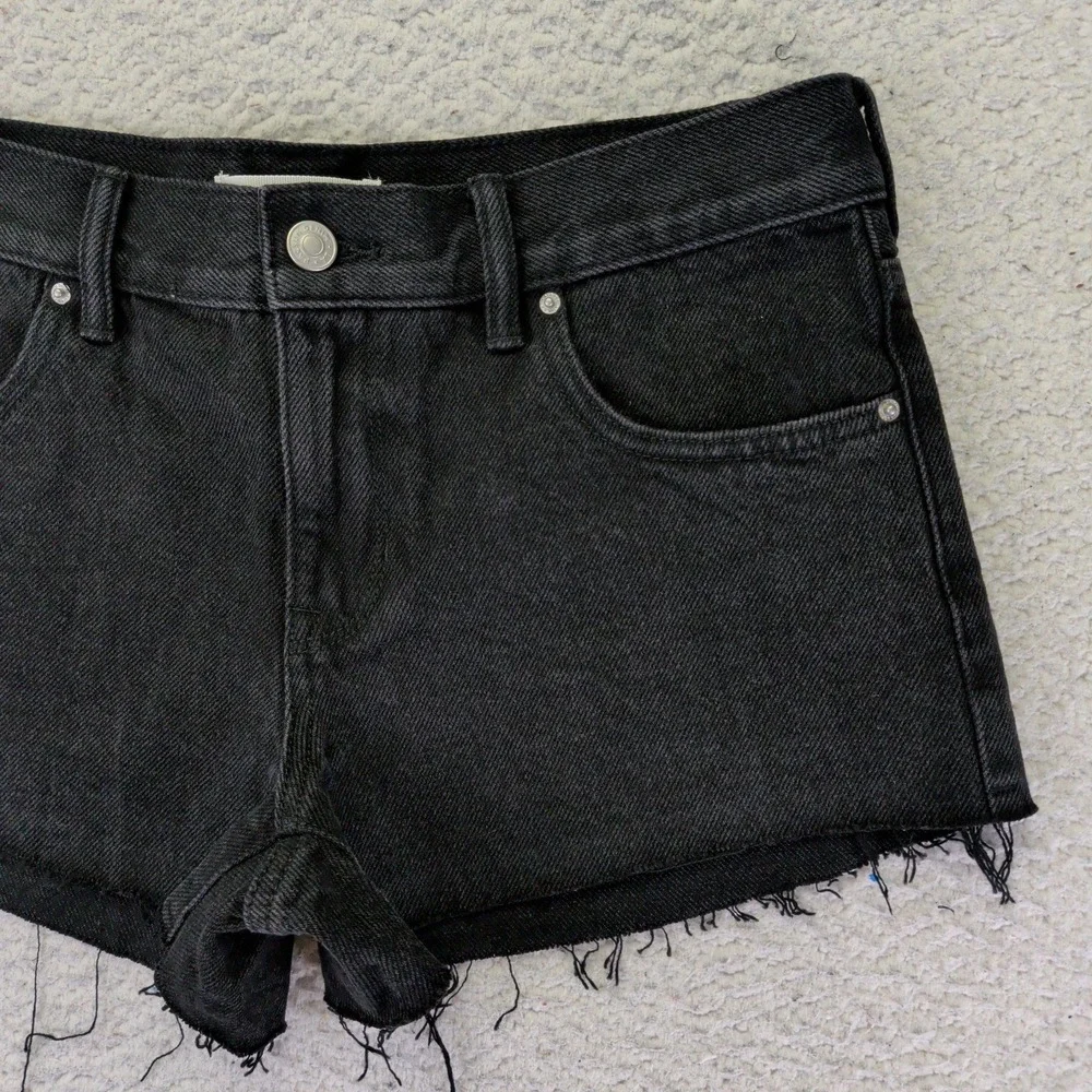 PacSun Womens Low Rise Short Black Denim Cut Off Frayed Hem Size 26 829SP236551 - Picture 5 of 9